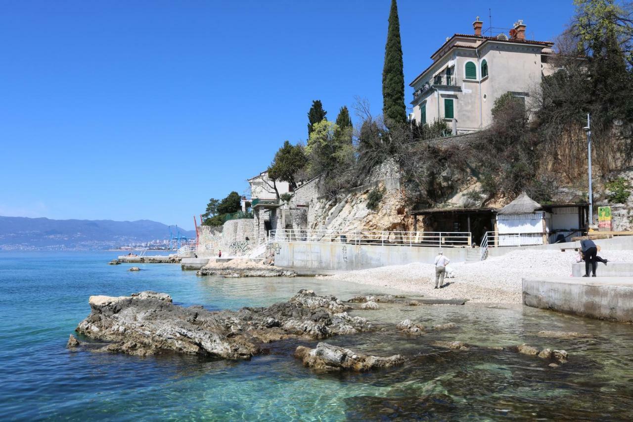 Volcano Rijeka Exterior foto